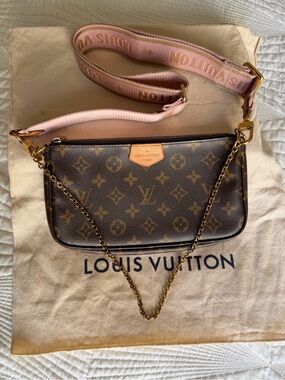 Authentic (LegitApp Certified) Louis Vuitton Monogram Multi Pochette Accessories